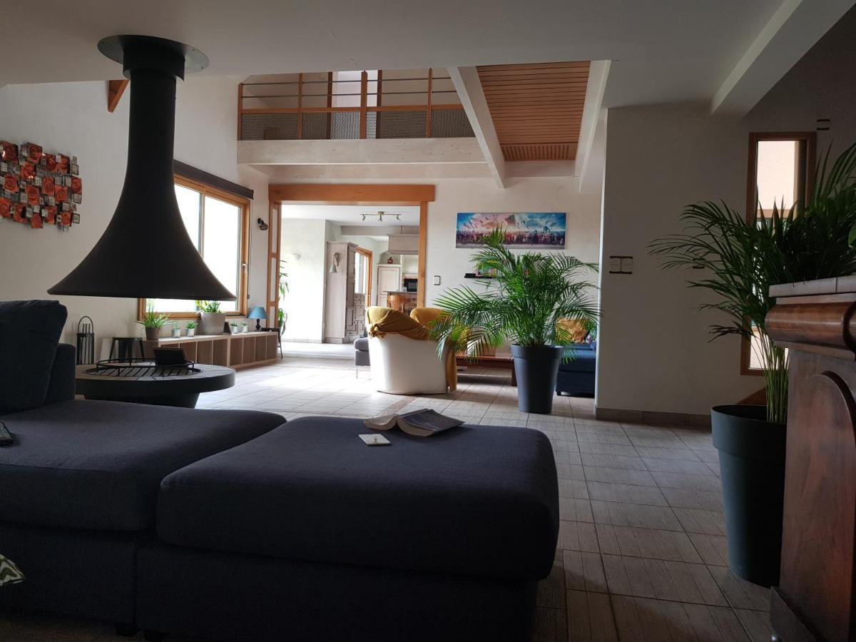 Magnifique Villa Avec Piscine Interieure Saint-Pois Zewnętrze zdjęcie